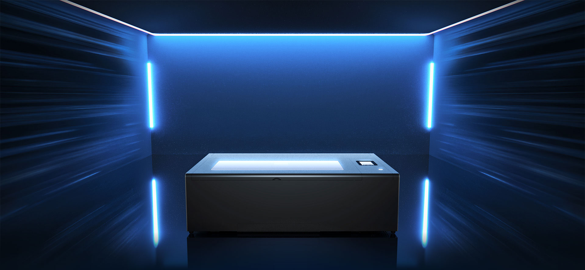 Beambox II desktop laserski sekač na radnom stolu.